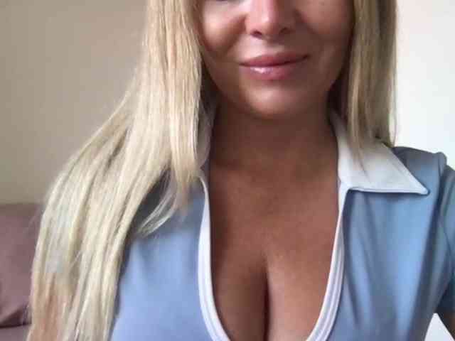 chloebelle webcam