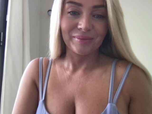 chloebelle webcam