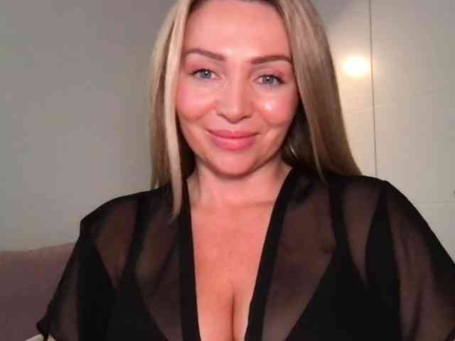 chloebelle webcam