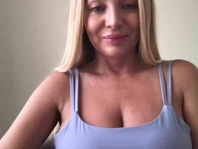 chloebelle