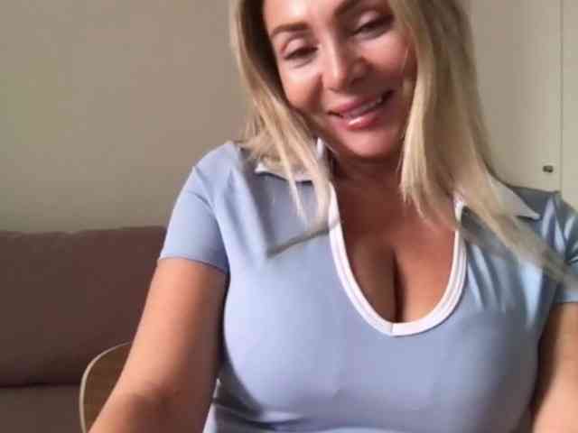 chloebelle webcam