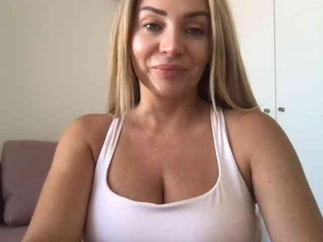 chloebelle webcam