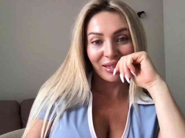 chloebelle webcam