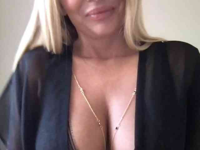 chloebelle webcam