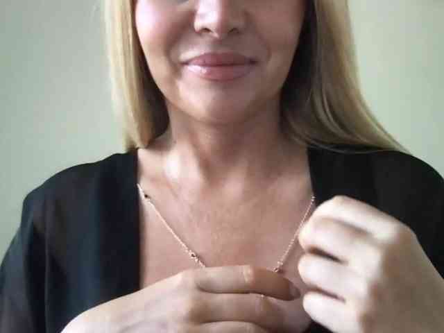 chloebelle webcam