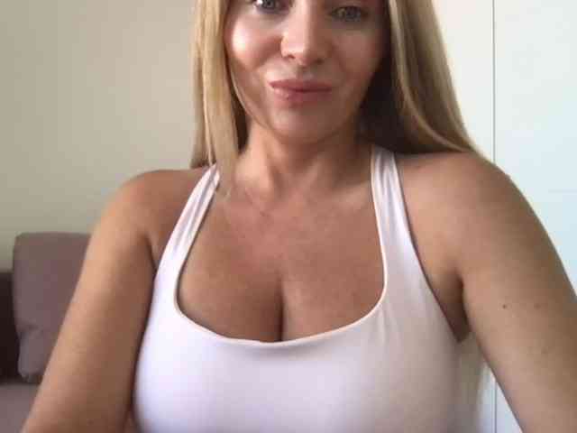 chloebelle webcam