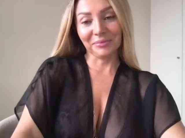 chloebelle webcam