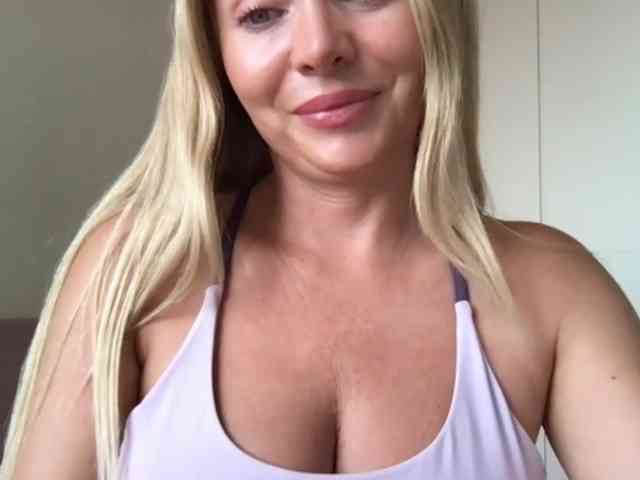 chloebelle webcam
