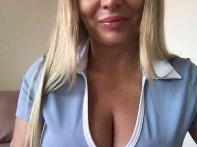 chloebelle webcam