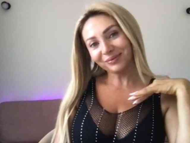 chloebelle webcam