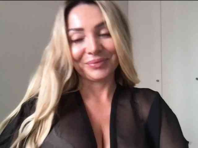 chloebelle webcam