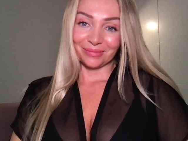 chloebelle webcam