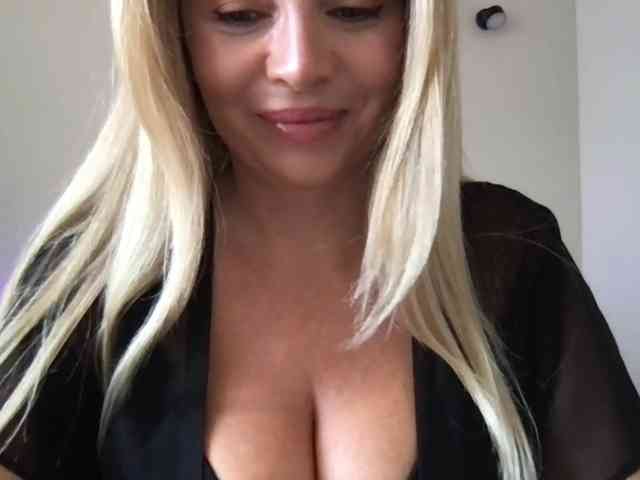 chloebelle webcam