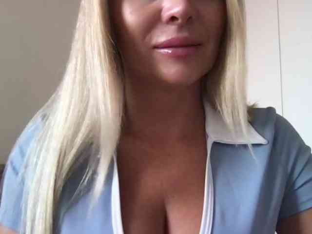 chloebelle webcam