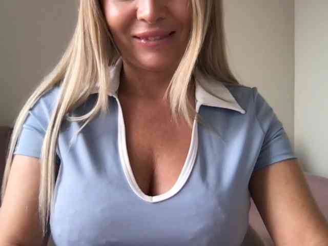 chloebelle webcam