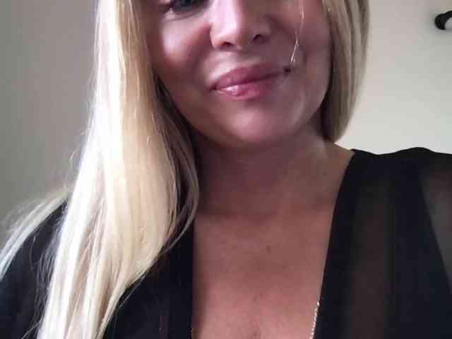 chloebelle webcam
