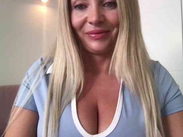 chloebelle webcam