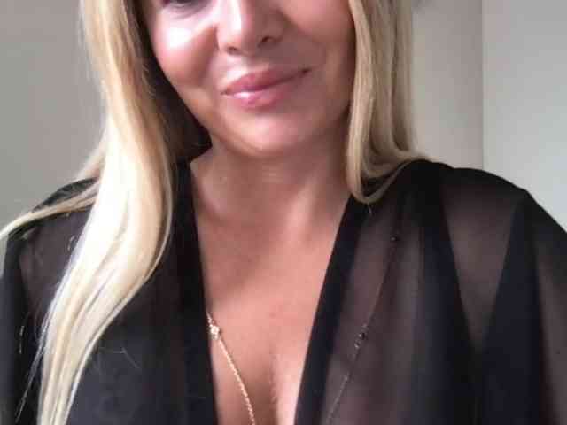 chloebelle webcam