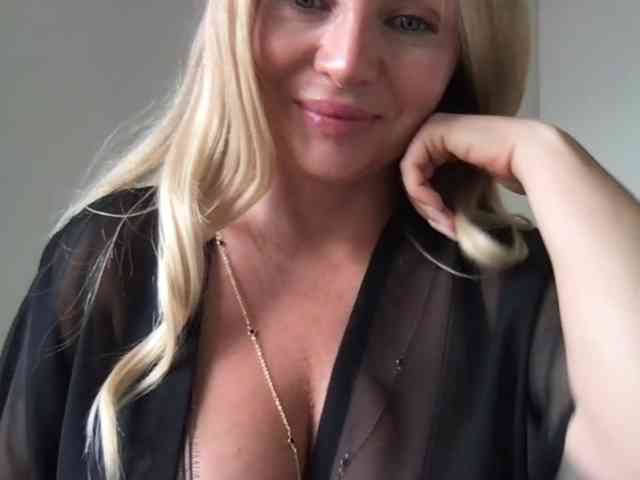 chloebelle webcam