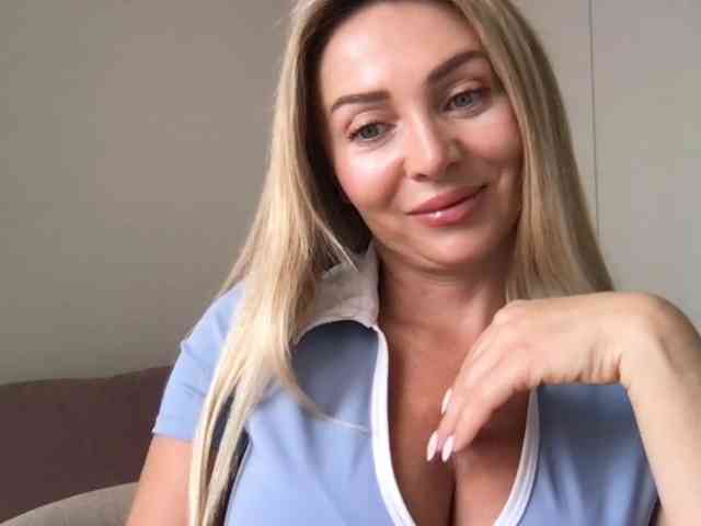 chloebelle webcam