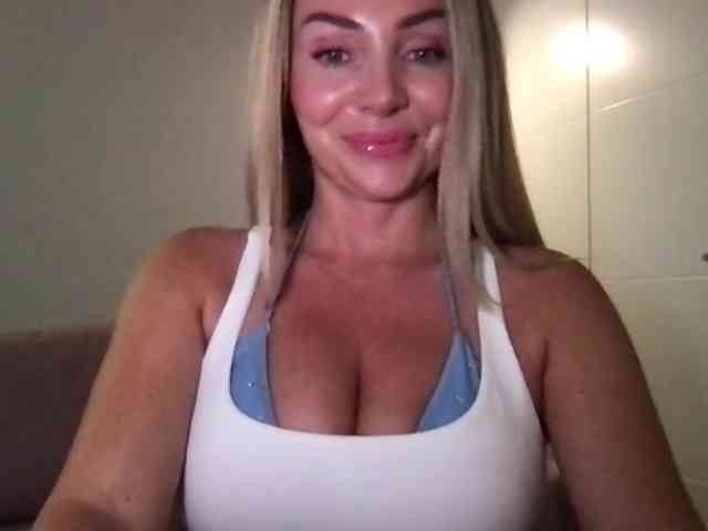 chloebelle webcam