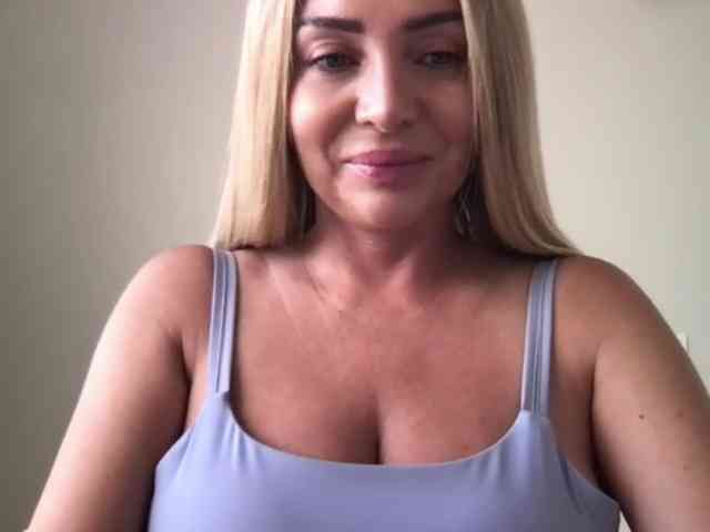 chloebelle