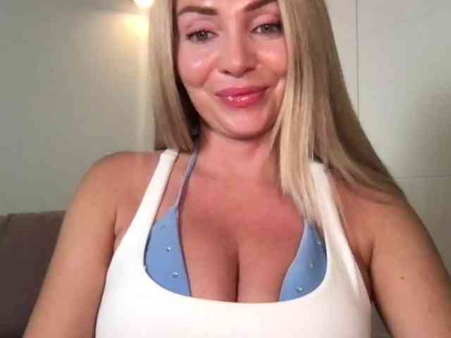 chloebelle