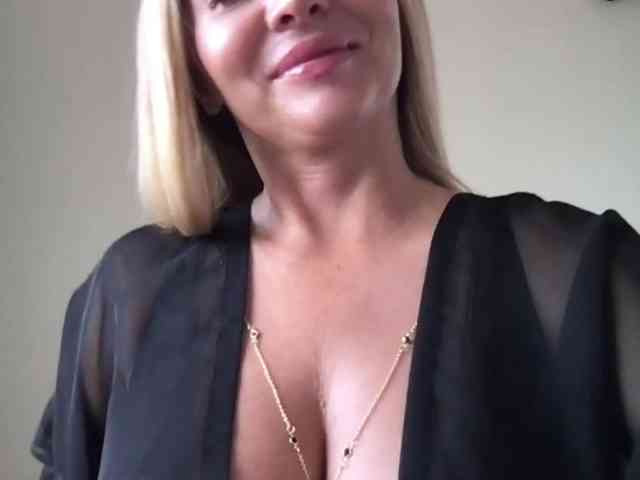 chloebelle webcam