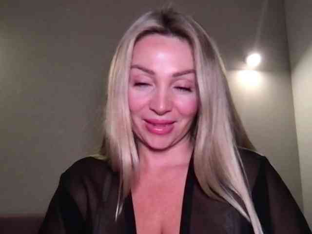 chloebelle webcam