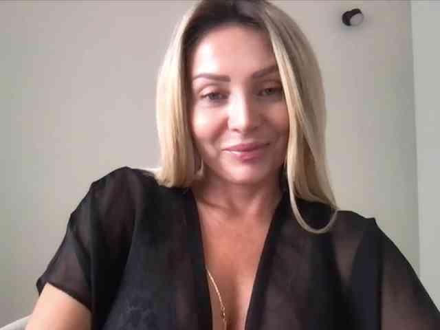 chloebelle webcam