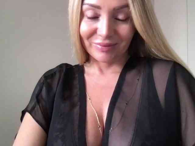 chloebelle webcam
