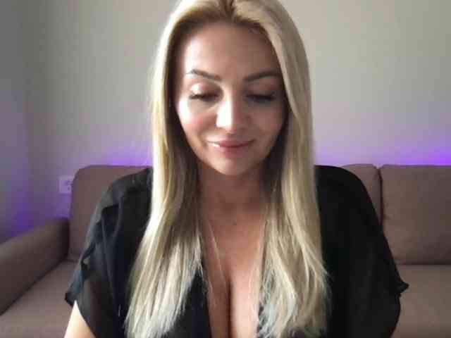 chloebelle webcam