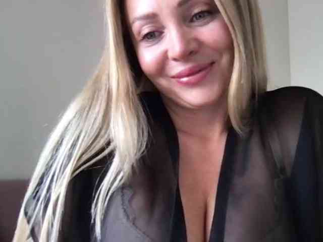 chloebelle webcam