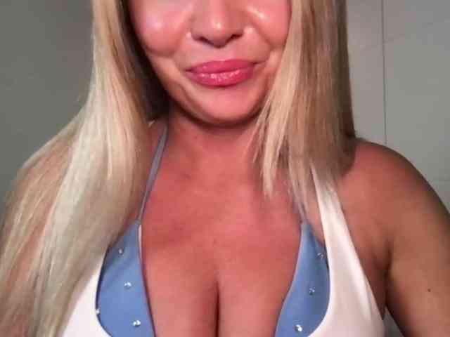 chloebelle webcam