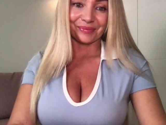 chloebelle webcam