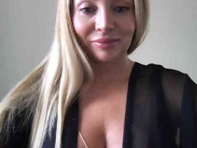 chloebelle webcam