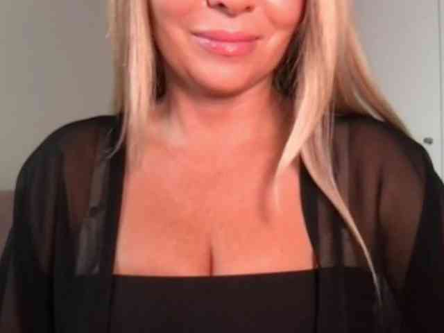 chloebelle webcam