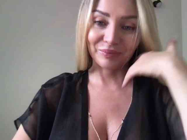 chloebelle webcam