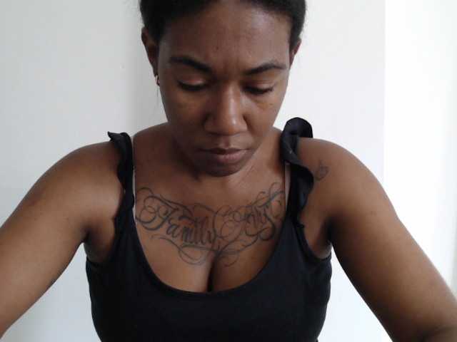 RegiCorleone live cam on BongaCams