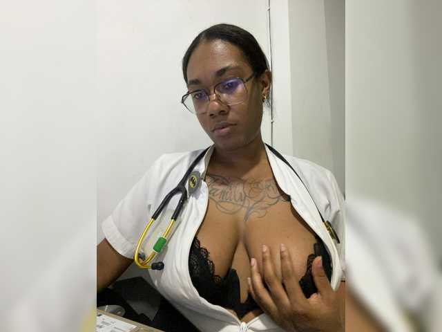 RegiCorleone live cam on BongaCams