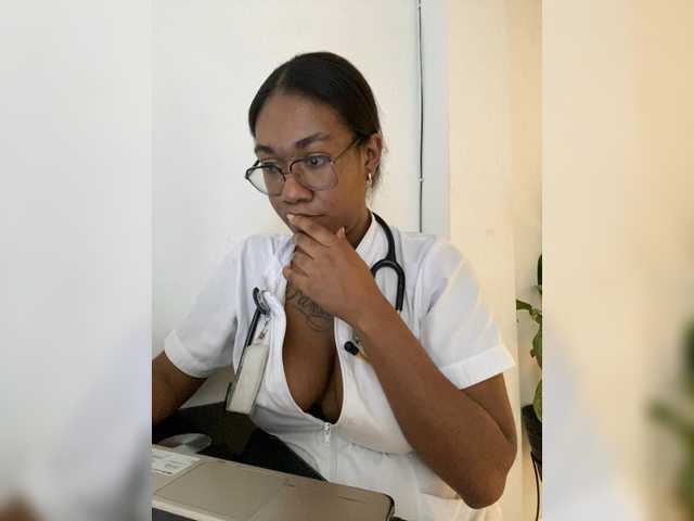RegiCorleone live cam on BongaCams