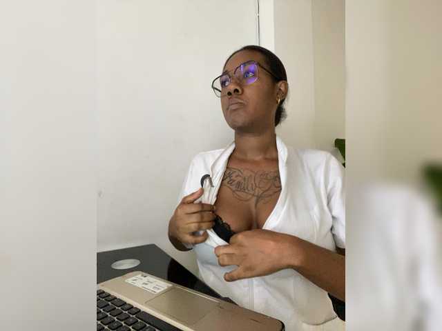 RegiCorleone live cam on BongaCams
