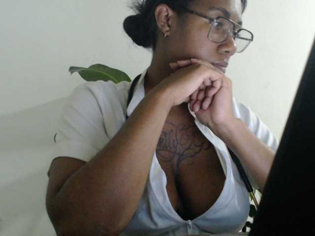 ReginaCorleone live webcam show