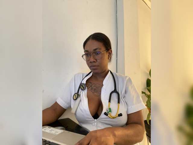 RegiCorleone live cam on BongaCams