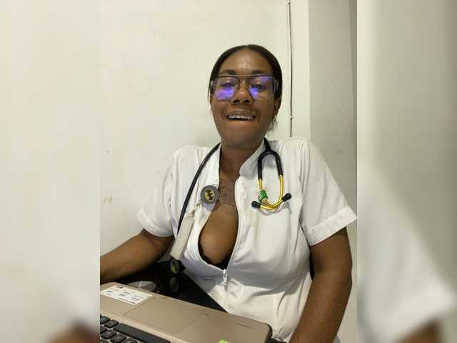 RegiCorleone live cam on BongaCams