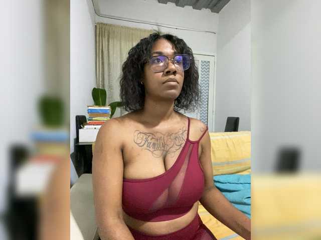 RegiCorleone live cam on BongaCams