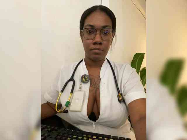 ReginaCorleone webcam