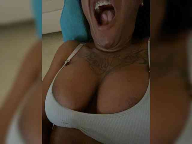 ReginaCorleone webcam