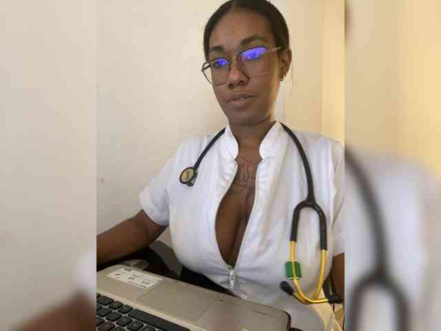 ReginaCorleone webcam