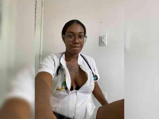 ReginaCorleone webcam